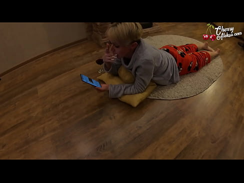 ❤️ Crazy blonde suger stor pikk suger og spretter på den - analsex ❤️ Vakker porno hos oss ❌️